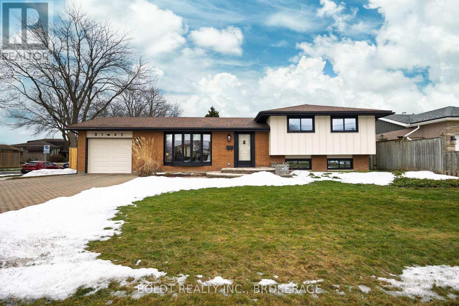 8143 SARAH STREET, niagara falls (223 - chippawa), Ontario