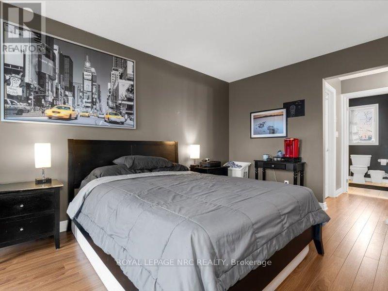 358 Grantham Avenue, St. Catharines (444 - Carlton/bunting), Ontario  L2M 5A6 - Photo 16 - X12006705