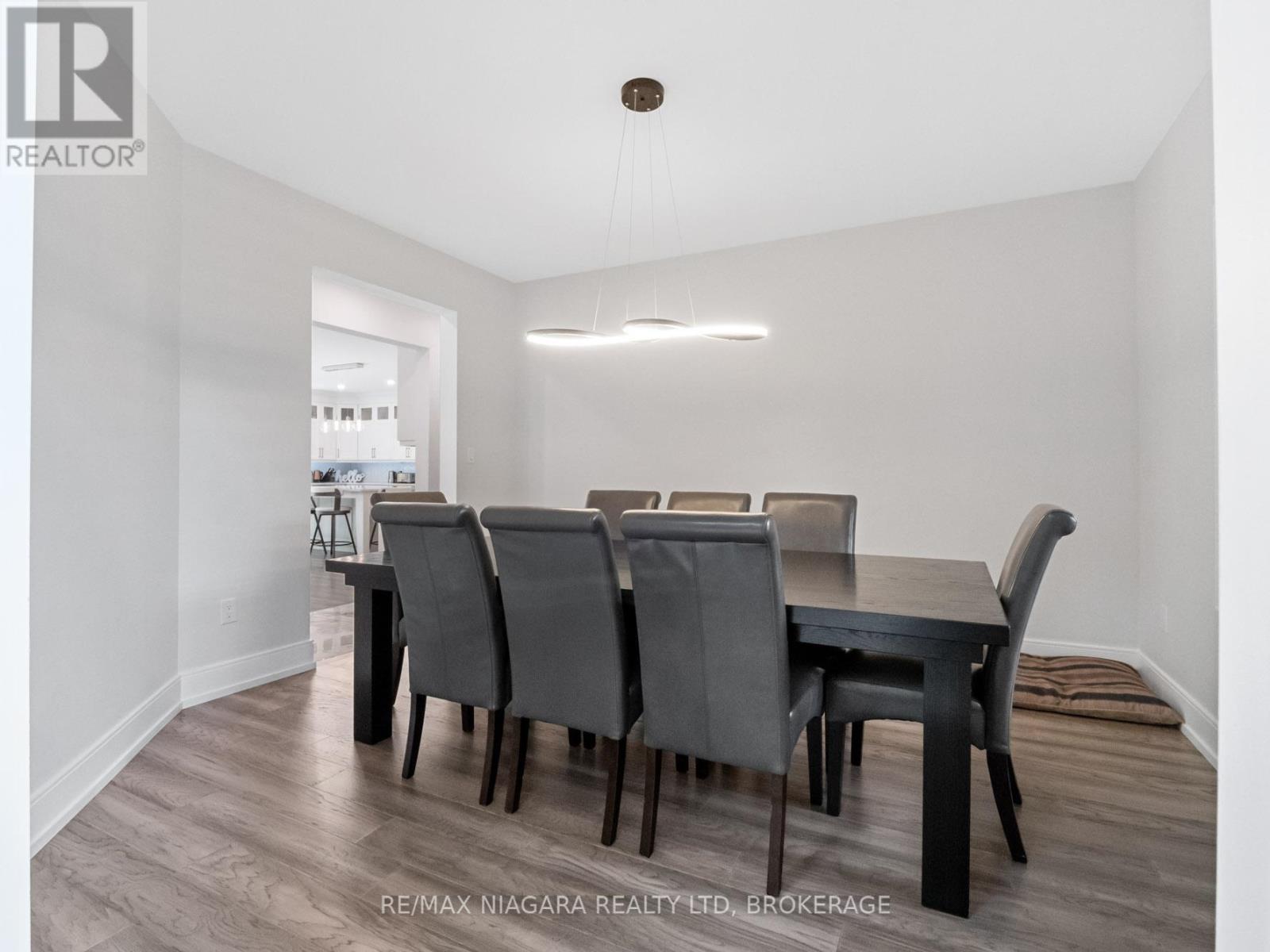 1563 Kingston Road, Fort Erie (334 - Crescent Park), Ontario  L2A 5M4 - Photo 17 - X12006742