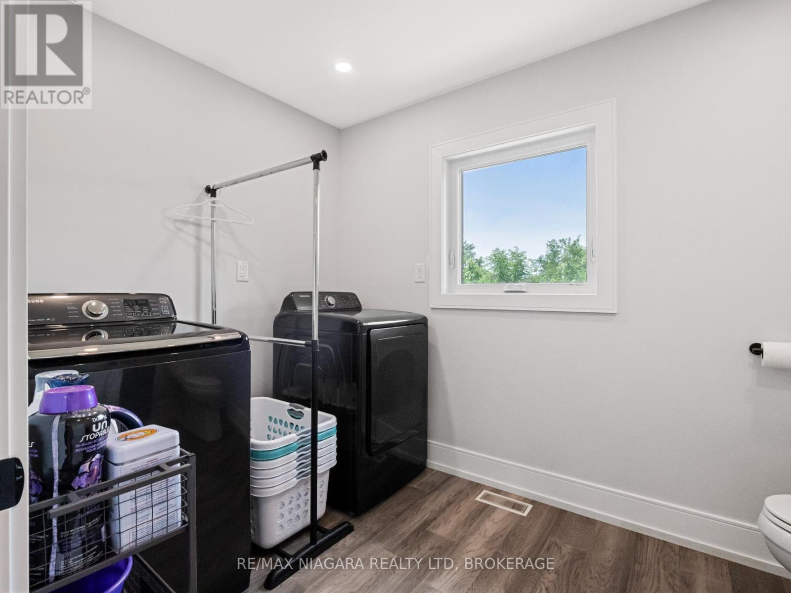 1563 Kingston Road, Fort Erie (334 - Crescent Park), Ontario  L2A 5M4 - Photo 30 - X12006742