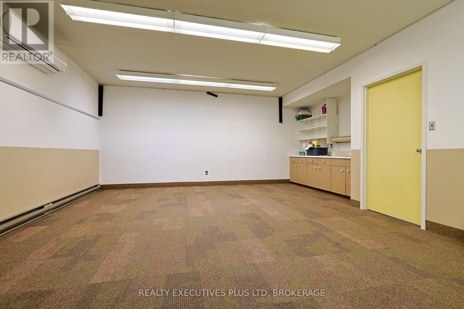 3763 Main Street, Niagara Falls (223 - Chippawa), Ontario  L2G 6B3 - Photo 23 - X12007659