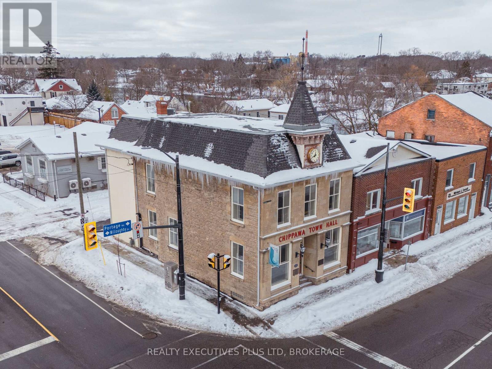 8196 Cummington Square W, Niagara Falls (223 - Chippawa), Ontario  L2G 6V9 - Photo 2 - X12007670