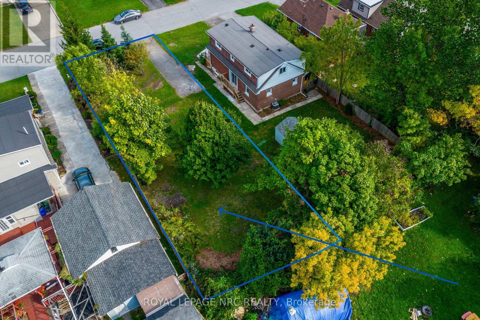 365 Bowen Road, Fort Erie (332 - Central), Ontario  L2A 2Z2 - Photo 2 - X12007839