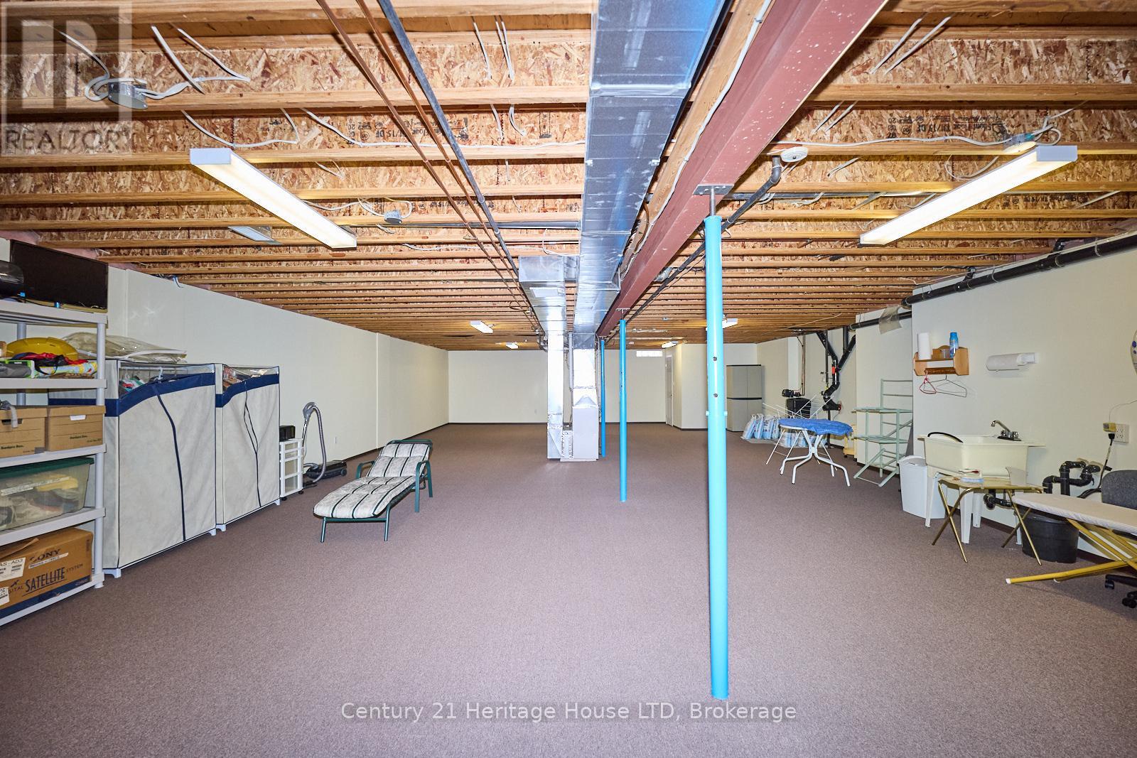 487 Albany Street, Fort Erie (Lakeshore), Ontario  L2A 6L6 - Photo 45 - X12007886