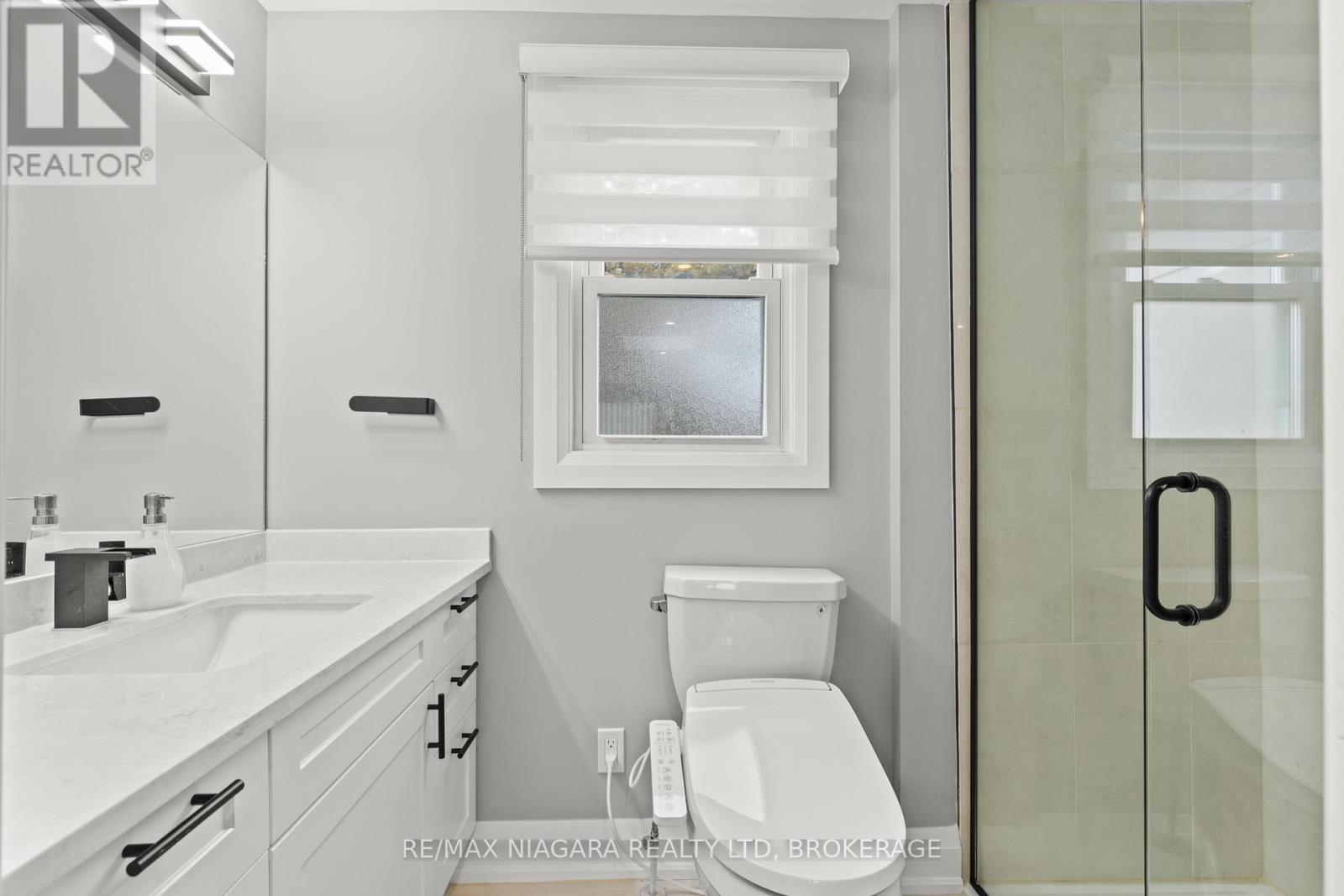 1530 Niagara Stone Road, Niagara-On-The-Lake, Ontario  L0S 1J0 - Photo 18 - X12007950