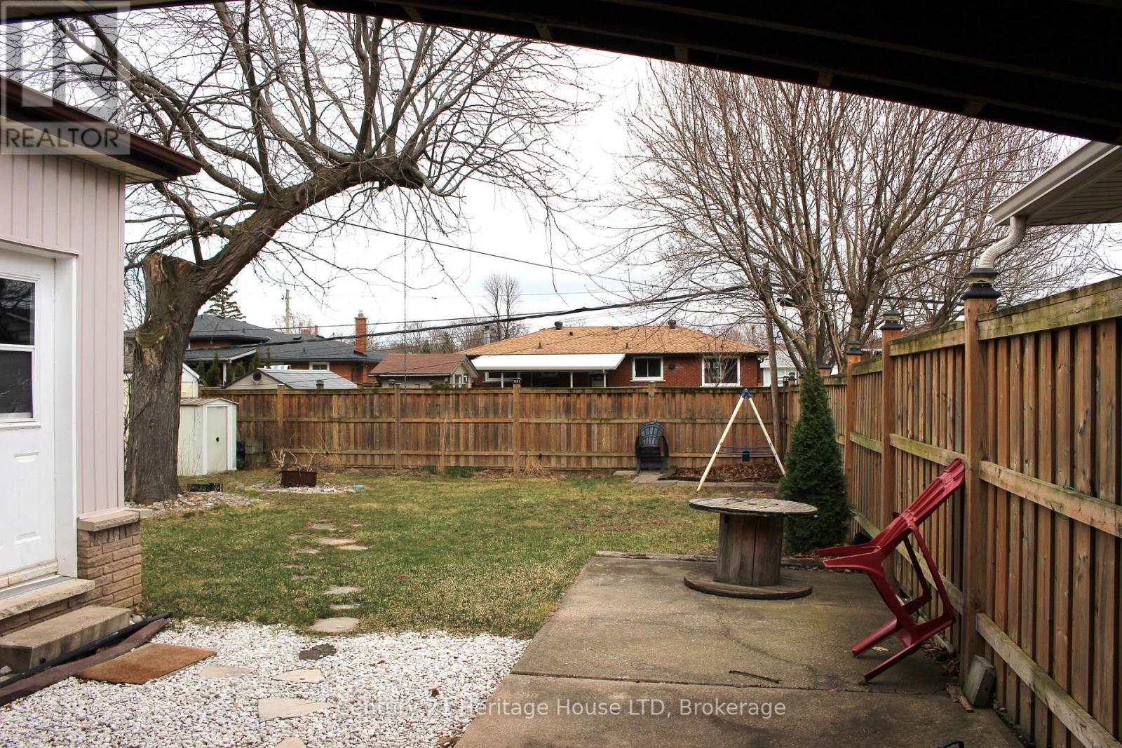 Basement - 16 Murray Street, St. Catharines (Vine/linwell), Ontario  L2M 1S4 - Photo 3 - X12008748