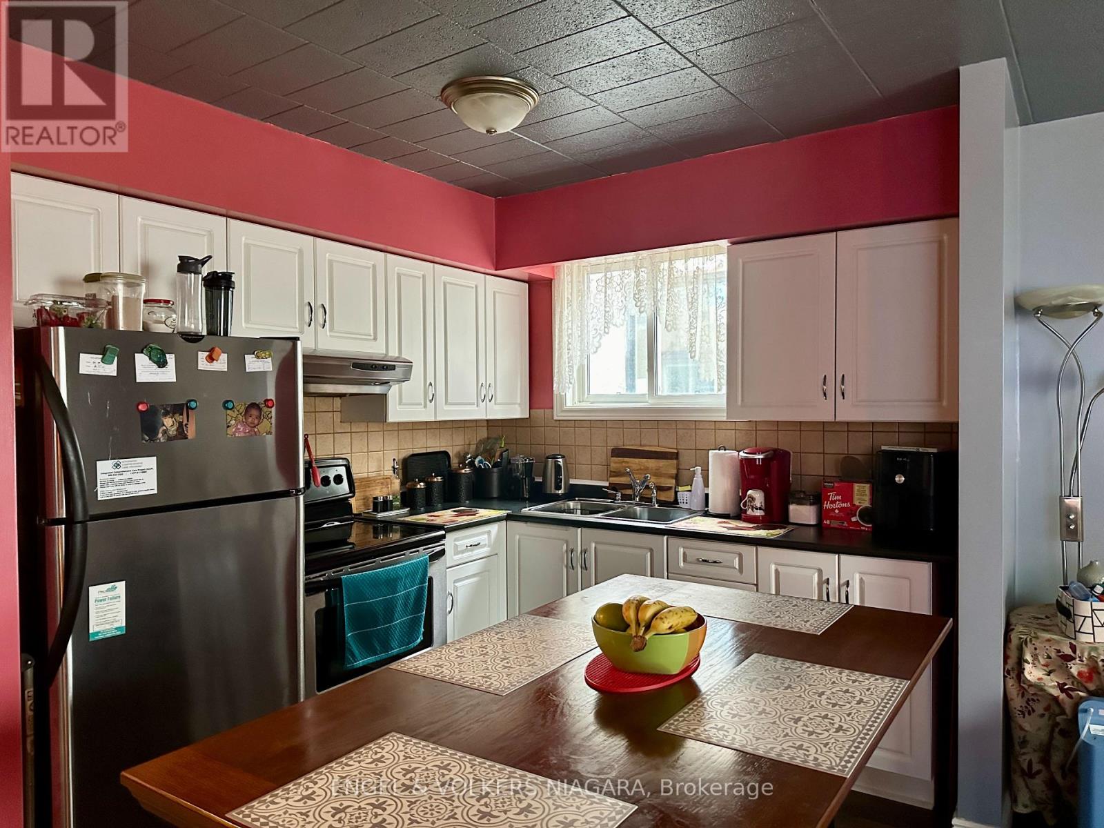 5844 Ferry Street, Niagara Falls (216 - Dorchester), Ontario  L2G 1S9 - Photo 12 - X12009106