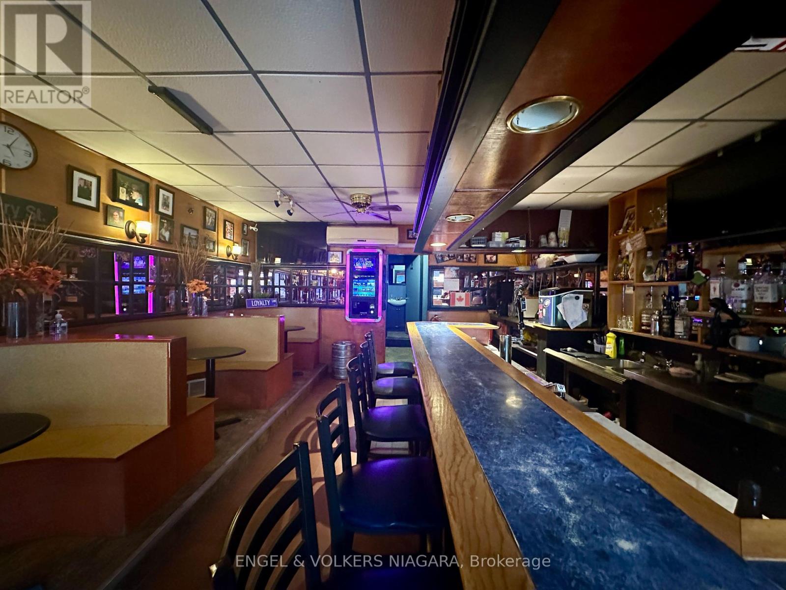 5844 Ferry Street, Niagara Falls (216 - Dorchester), Ontario  L2G 1S9 - Photo 6 - X12009106