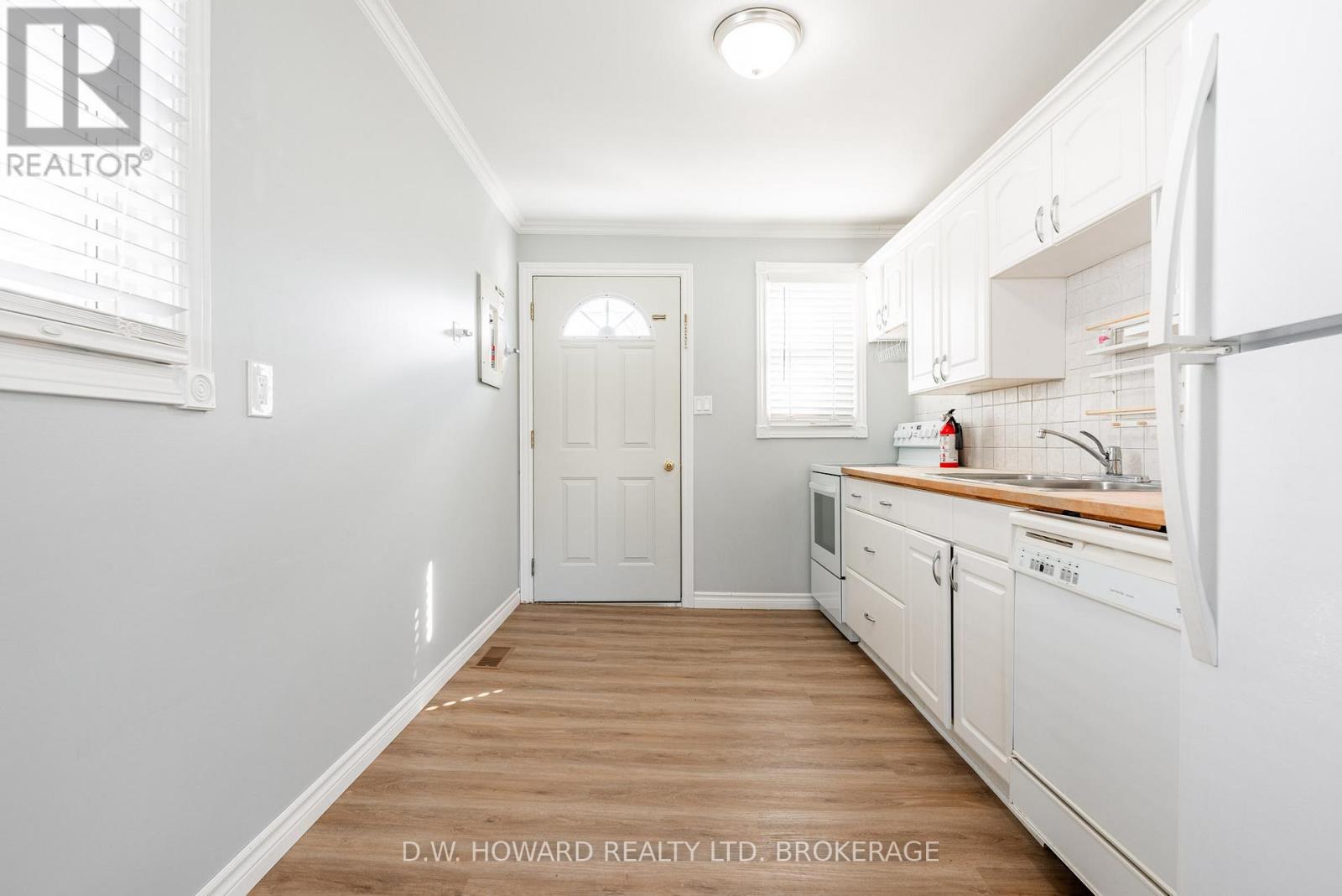 41 Aberdeen Court, Fort Erie (332 - Central), Ontario  L2A 3Z1 - Photo 6 - X12009149