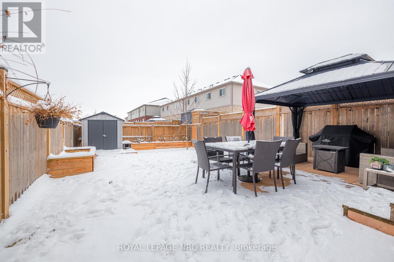 7 Lymburner Street, Pelham (662 - Fonthill), Ontario  L3B 5N5 - Photo 24 - X12010446