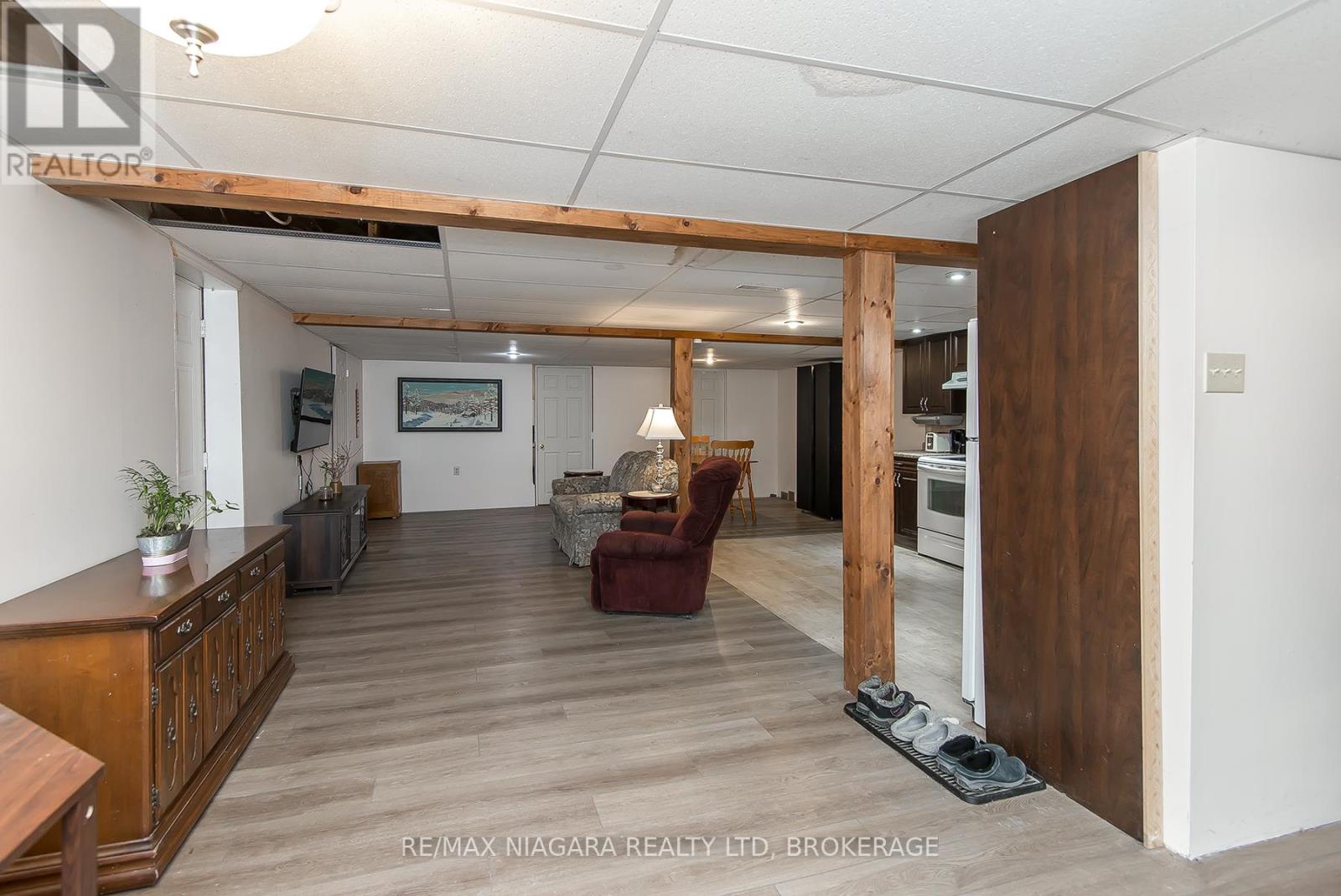 4530 Marshall Road, Niagara Falls (224 - Lyons Creek), Ontario  L2E 6S6 - Photo 38 - X12011002