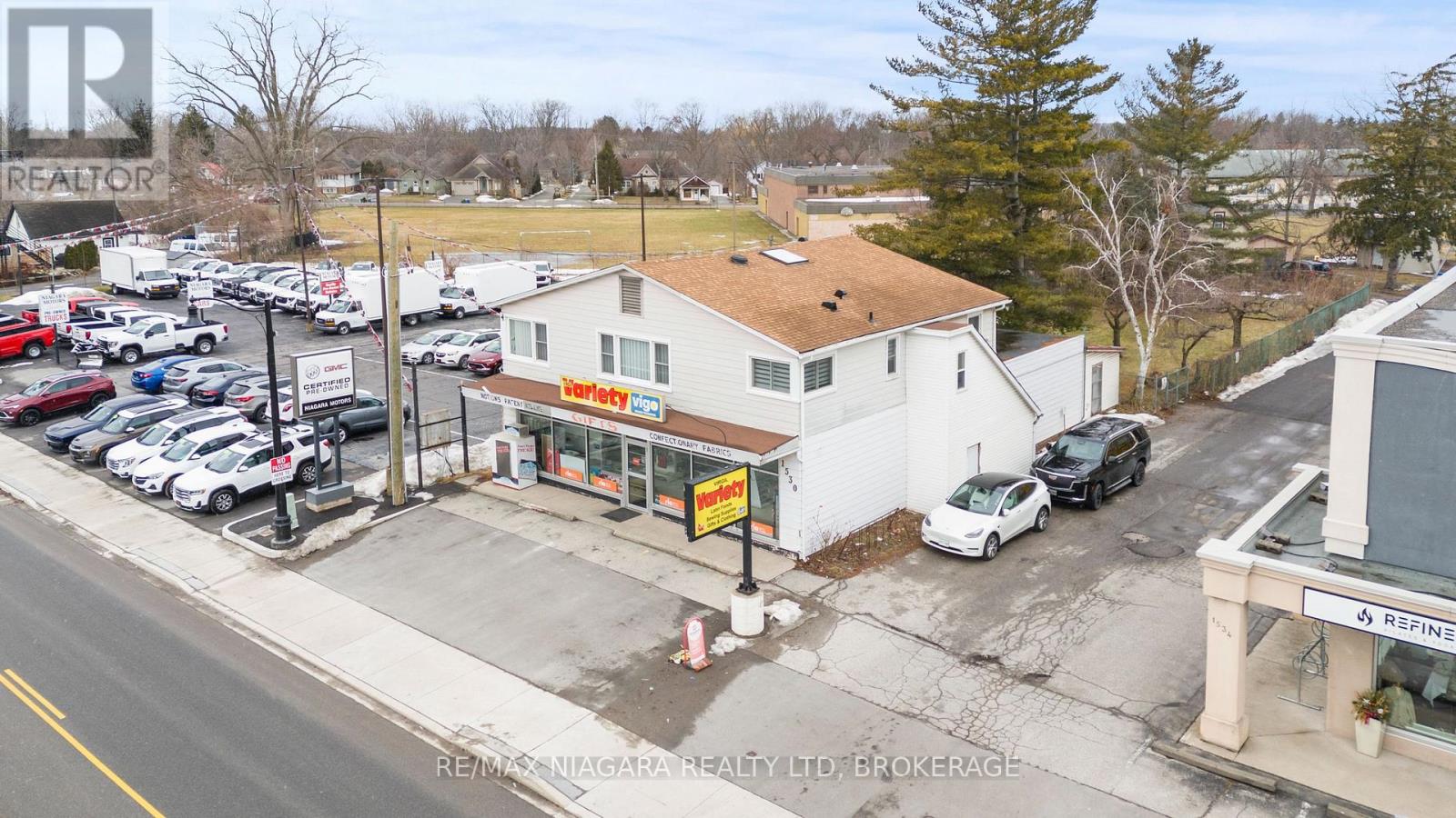 1530 Niagara Stone Road, Niagara-On-The-Lake (108 - Virgil), Ontario  L0S 1J0 - Photo 2 - X12013133