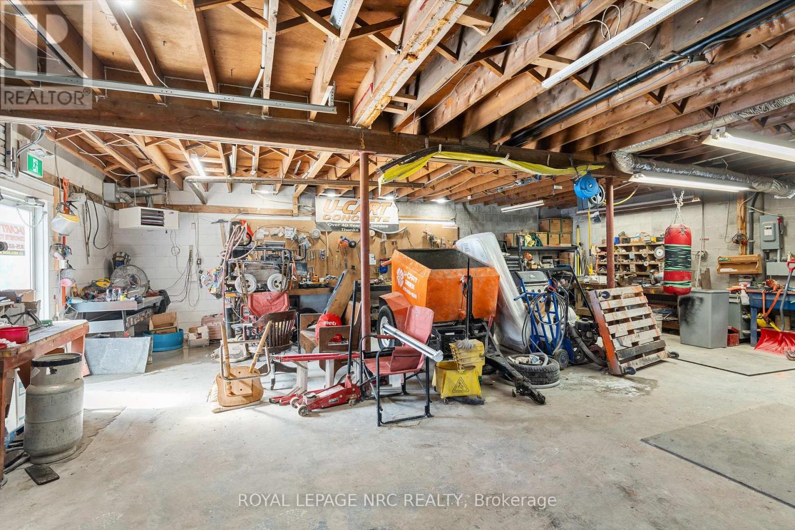 23 Neilson Avenue, St. Catharines (447 - Cushman/industrial), Ontario  L2M 5V9 - Photo 17 - X12015354