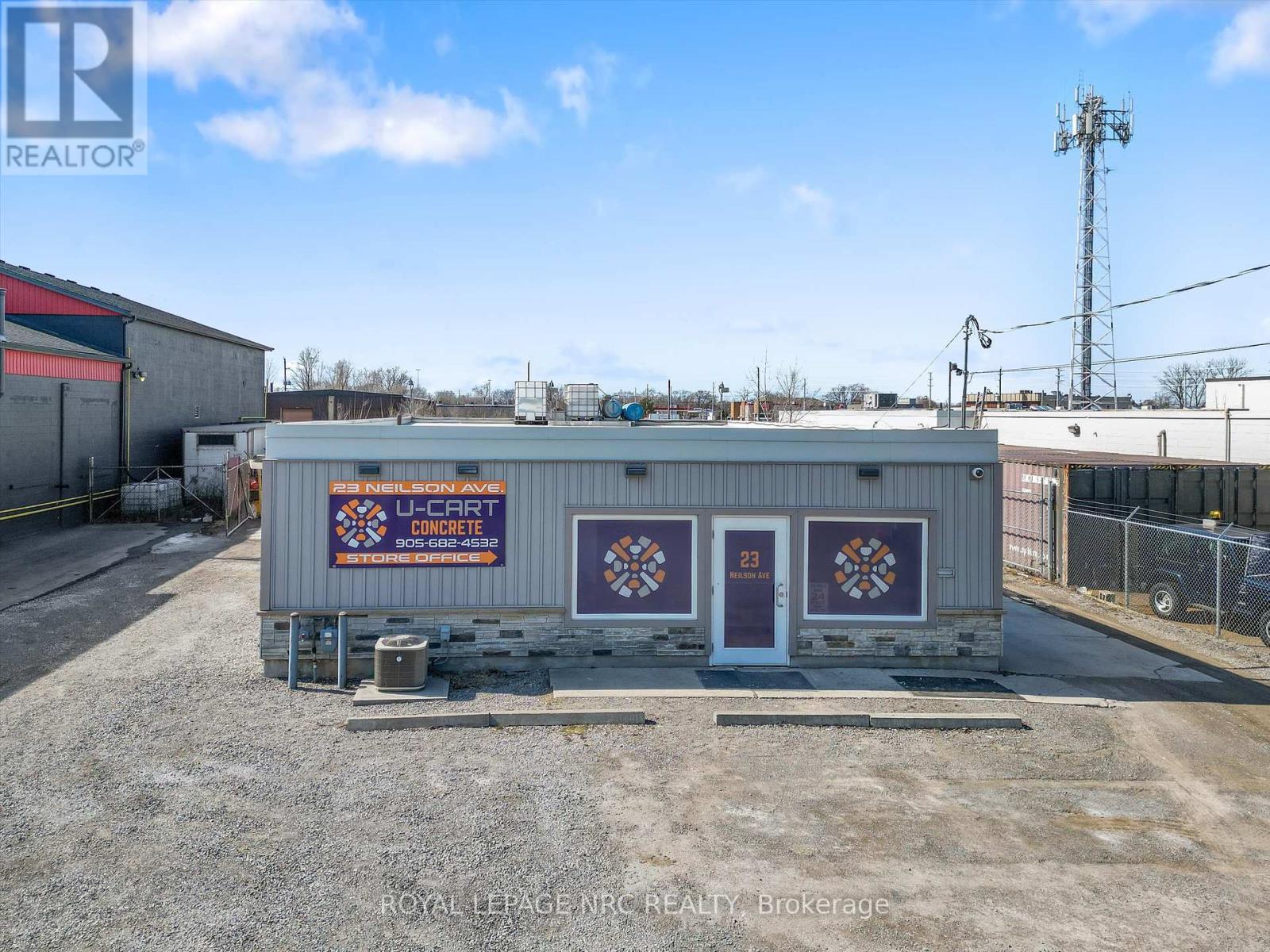 23 Neilson Avenue, St. Catharines (447 - Cushman/industrial), Ontario  L2M 5V9 - Photo 2 - X12015354