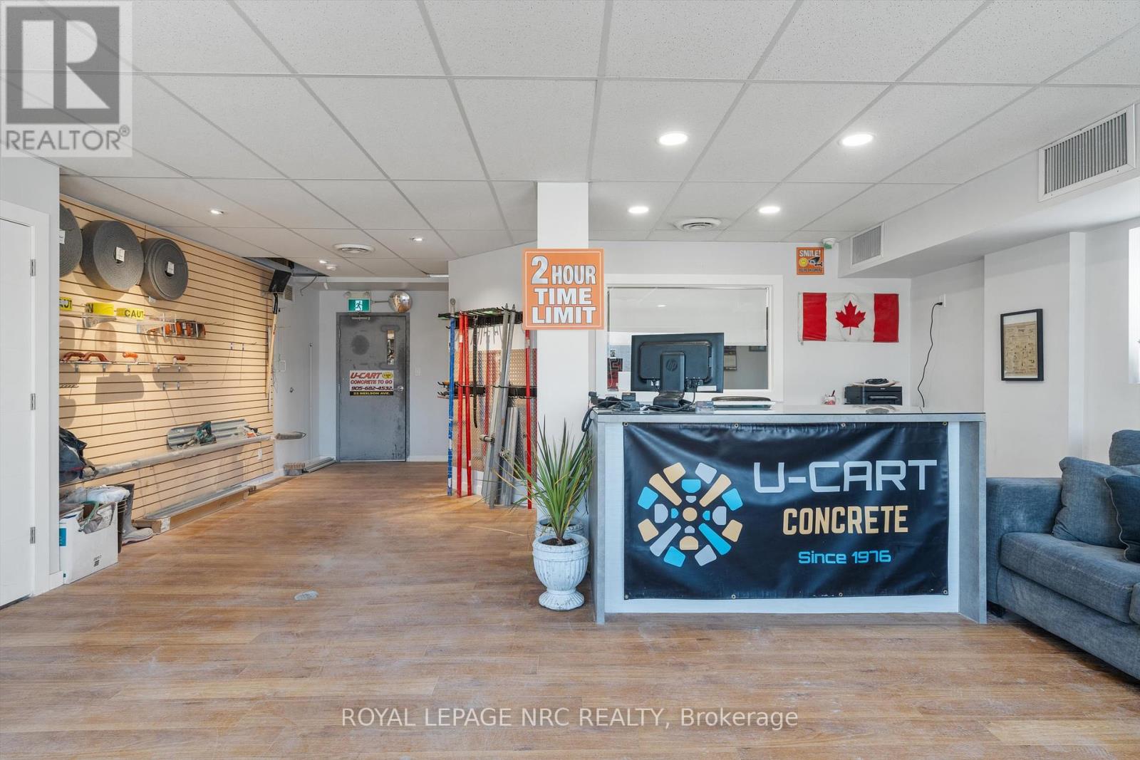 23 Neilson Avenue, St. Catharines (447 - Cushman/industrial), Ontario  L2M 5V9 - Photo 4 - X12015354