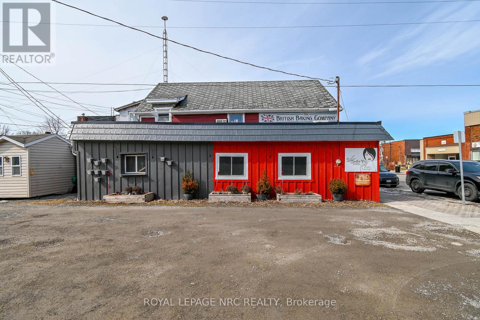 18 Charlotte Street, Port Colborne (878 - Sugarloaf), Ontario  L3K 3C6 - Photo 17 - X12015519