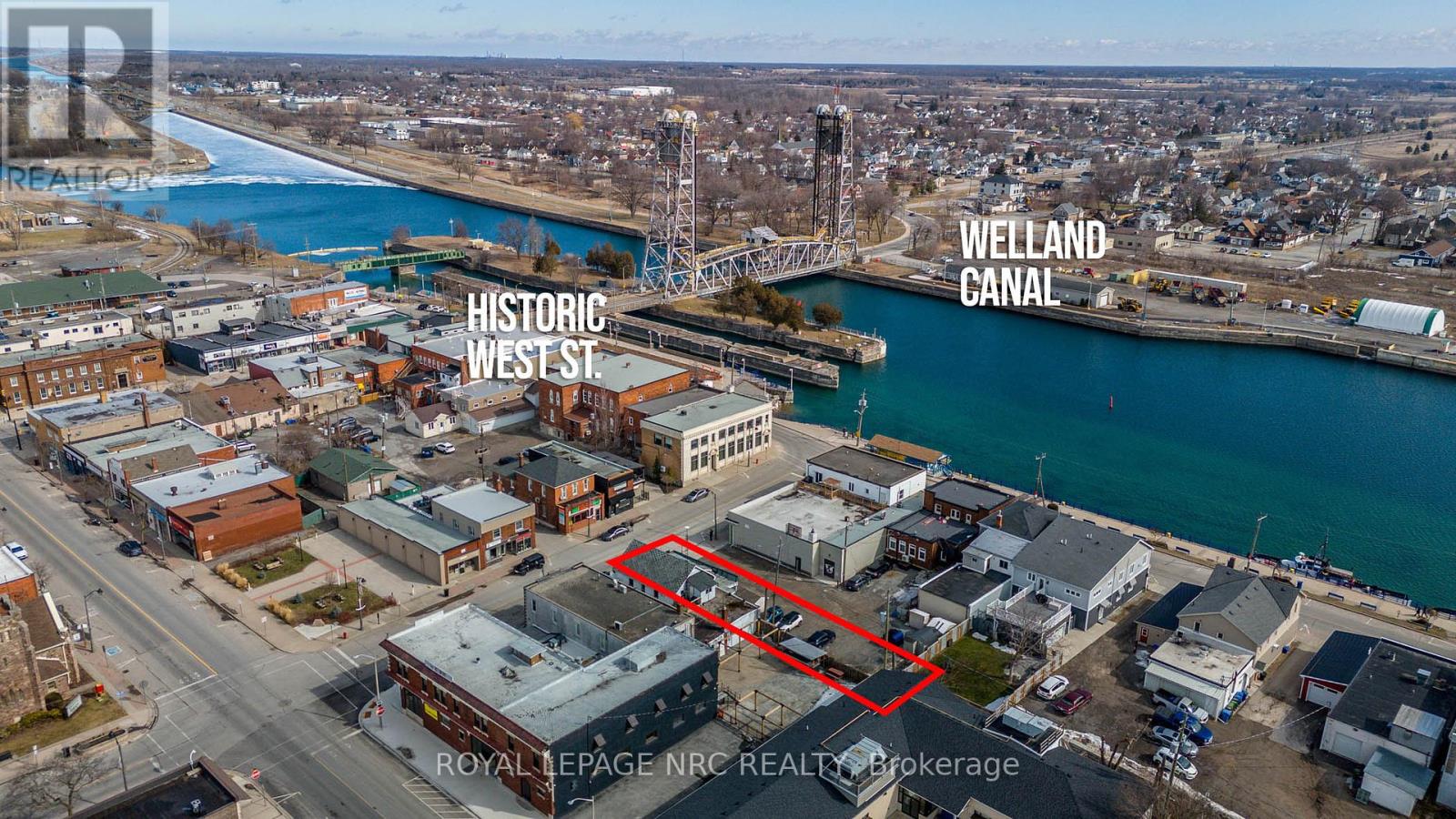 18 Charlotte Street, Port Colborne (878 - Sugarloaf), Ontario  L3K 3C6 - Photo 3 - X12015519