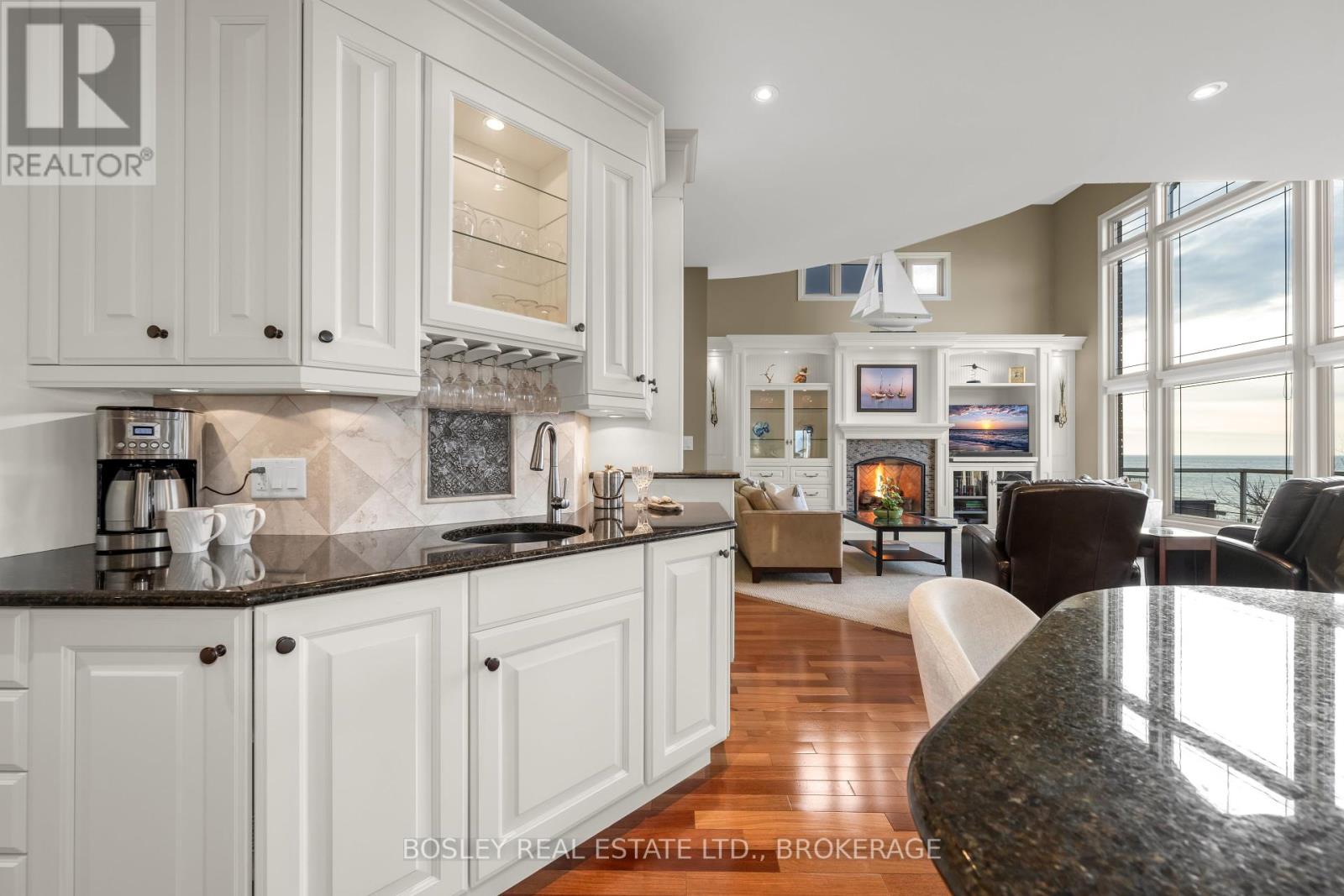 10 1/2 Colton Avenue, St. Catharines (438 - Port Dalhousie), Ontario  L2N 5B1 - Photo 22 - X12016438