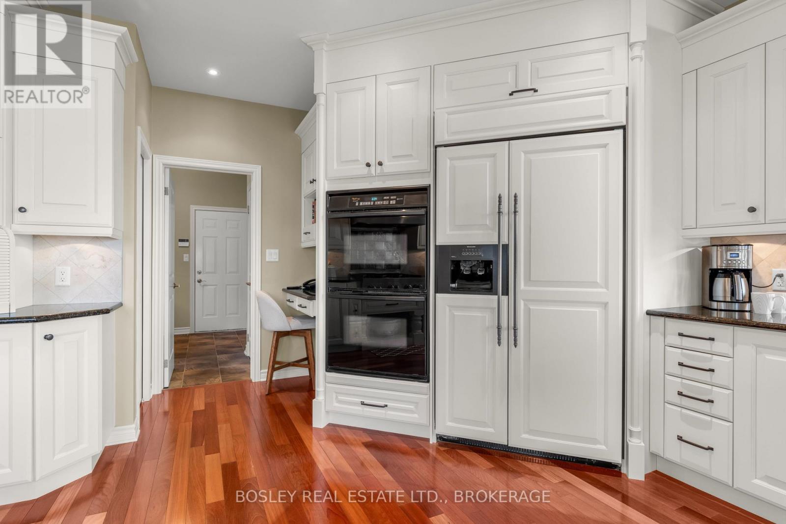10 1/2 Colton Avenue, St. Catharines (438 - Port Dalhousie), Ontario  L2N 5B1 - Photo 26 - X12016438