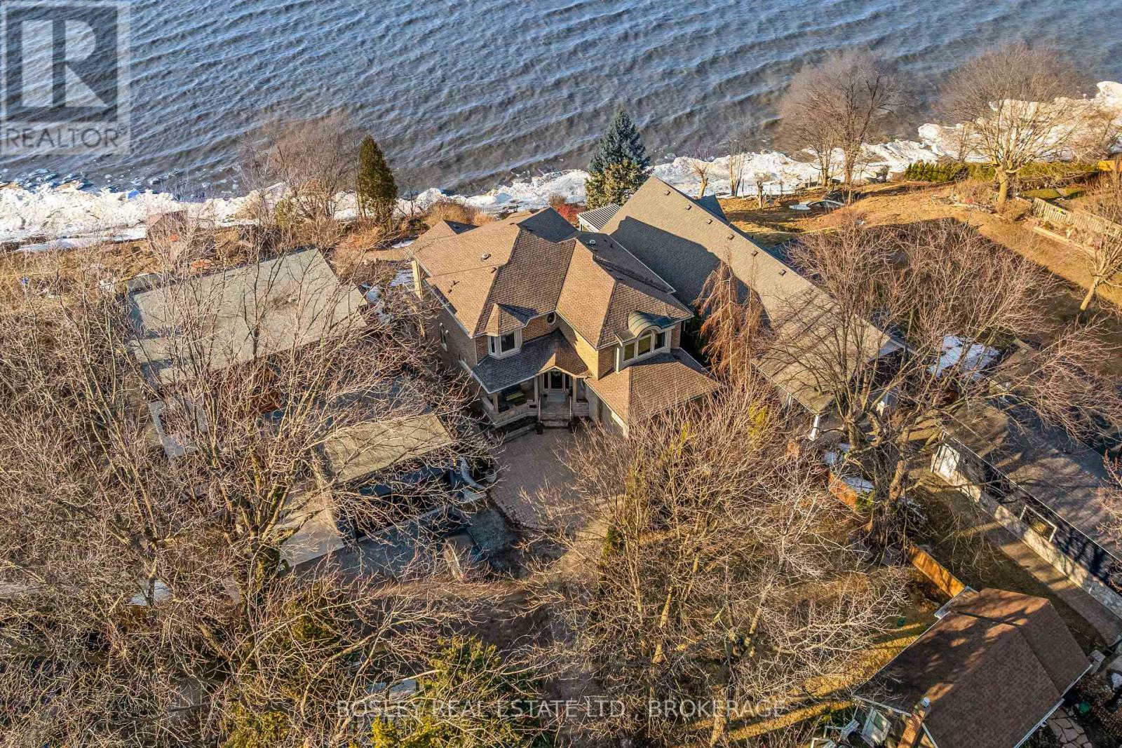 10 1/2 Colton Avenue, St. Catharines (438 - Port Dalhousie), Ontario  L2N 5B1 - Photo 5 - X12016438