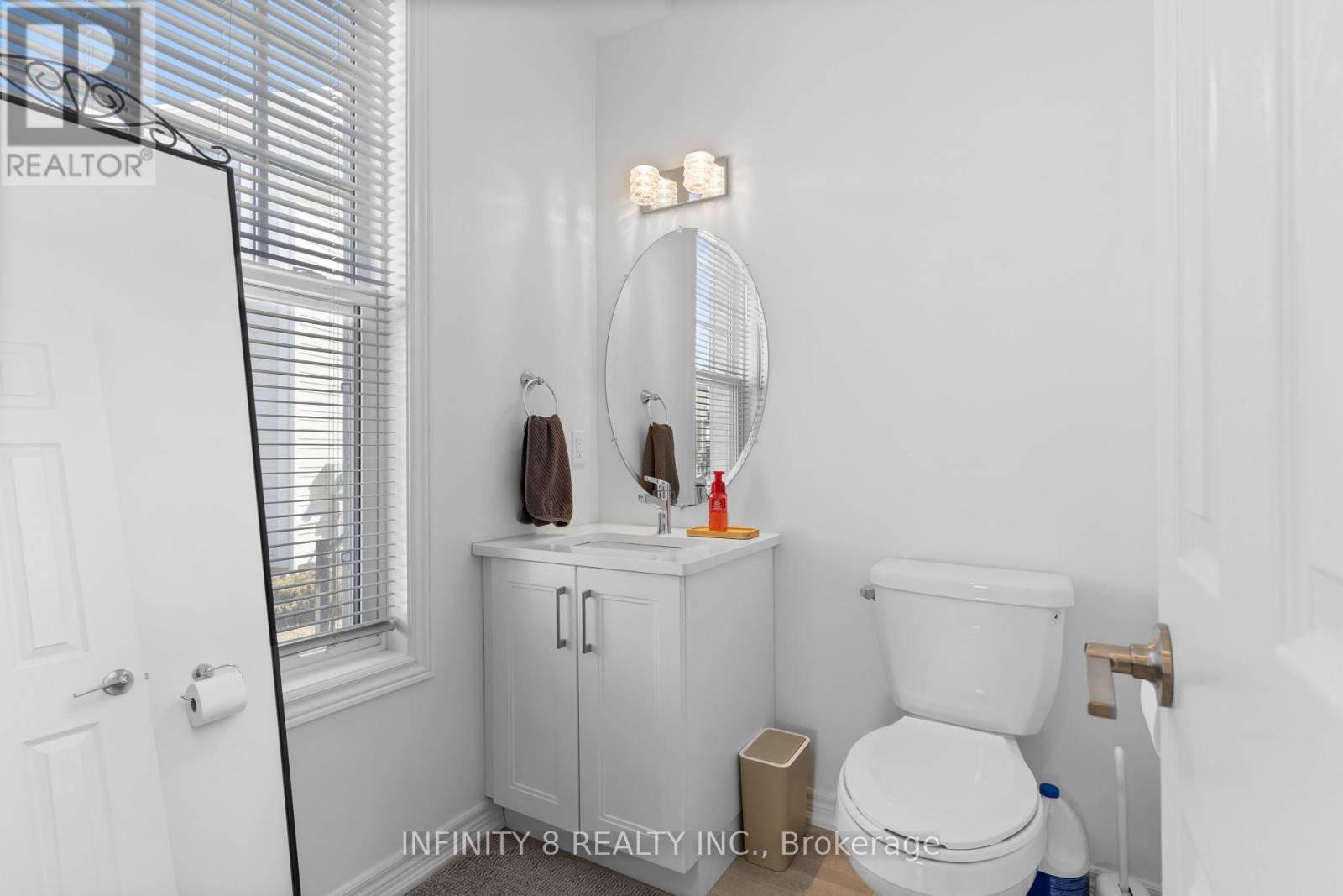 7 Aspen Common, St. Catharines (462 - Rykert/vansickle), Ontario  L2S 2B3 - Photo 12 - X12016595