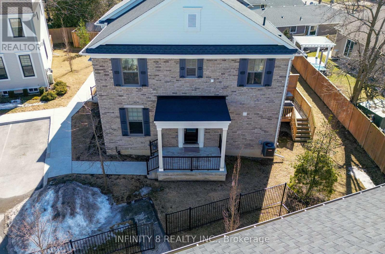 7 Aspen Common, St. Catharines (462 - Rykert/vansickle), Ontario  L2S 2B3 - Photo 2 - X12016595