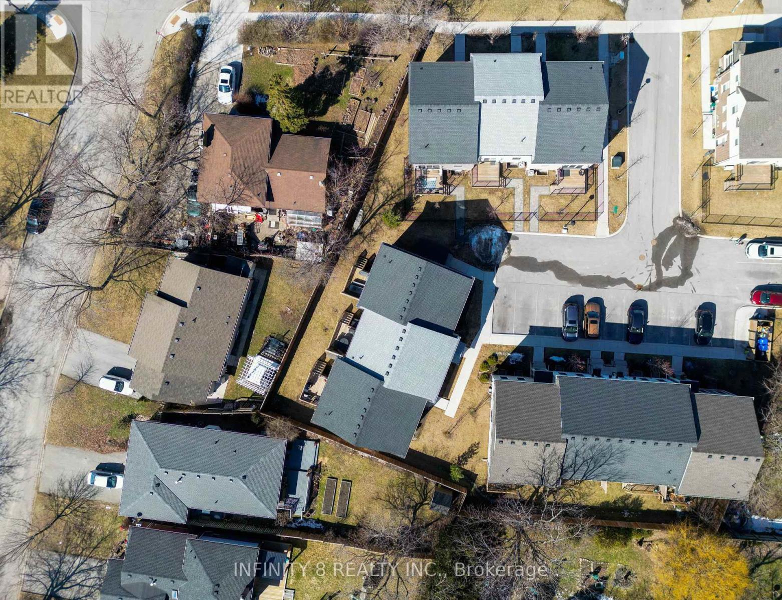 7 Aspen Common, St. Catharines (462 - Rykert/vansickle), Ontario  L2S 2B3 - Photo 34 - X12016595