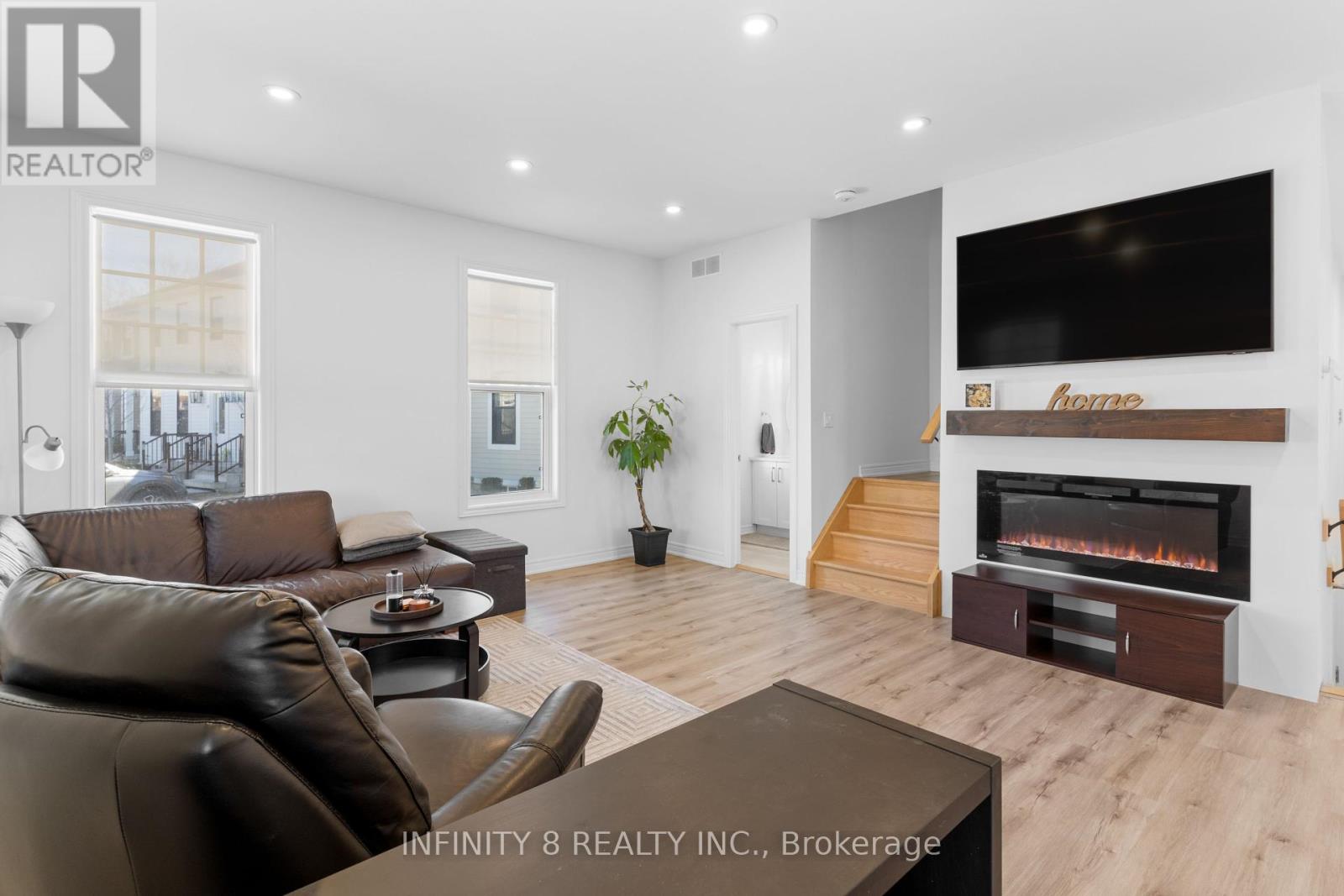 7 Aspen Common, St. Catharines (462 - Rykert/vansickle), Ontario  L2S 2B3 - Photo 4 - X12016595