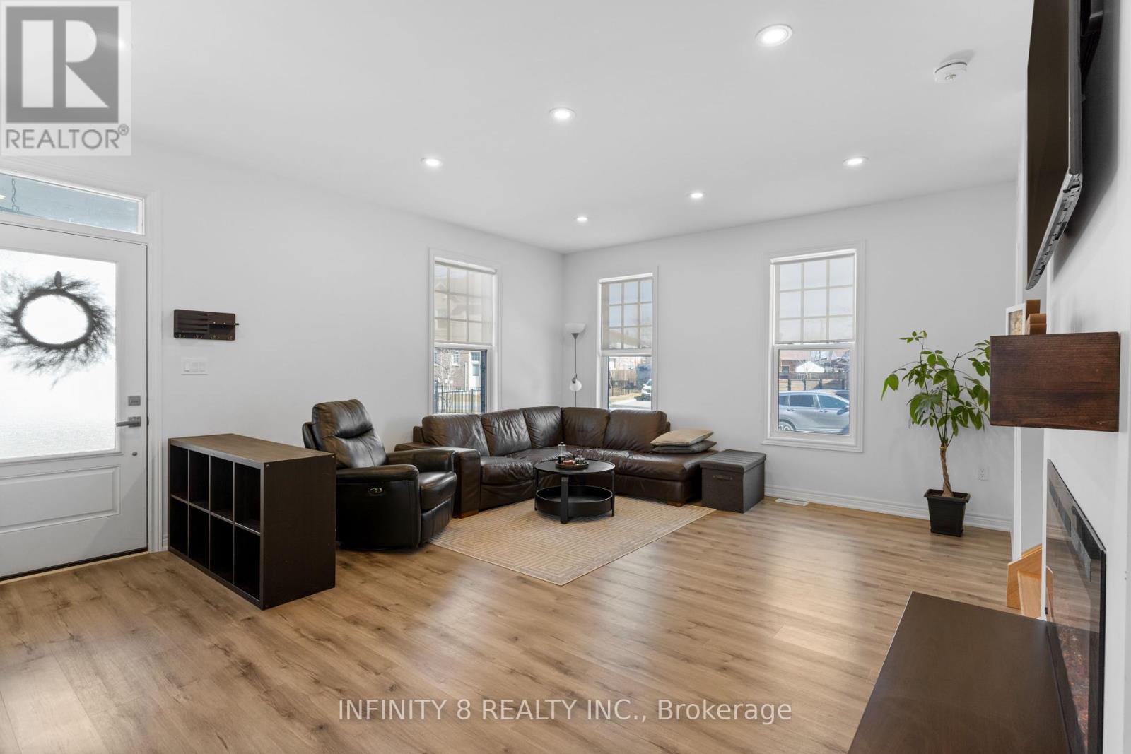 7 Aspen Common, St. Catharines (462 - Rykert/vansickle), Ontario  L2S 2B3 - Photo 5 - X12016595
