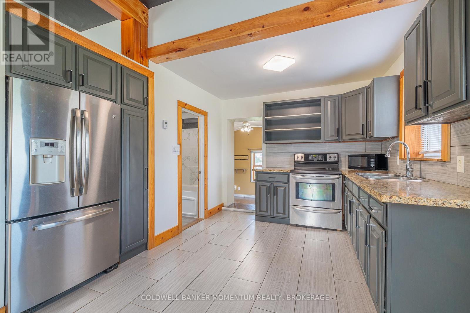 72 Wellington Street, Port Colborne (875 - Killaly East), Ontario  L3K 2J7 - Photo 13 - X12016872