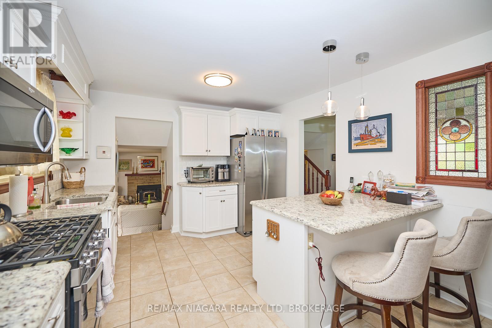 24 Gaspare Drive, Port Colborne (878 - Sugarloaf), Ontario  L3K 2V2 - Photo 17 - X12016959