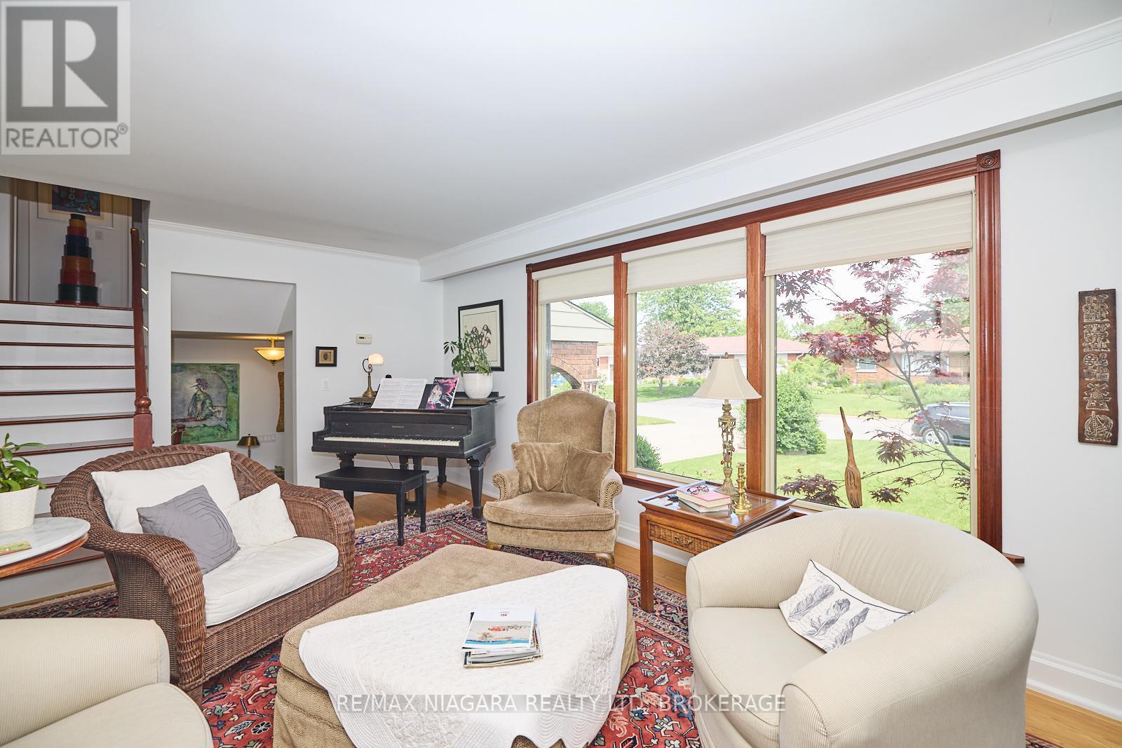 24 Gaspare Drive, Port Colborne (878 - Sugarloaf), Ontario  L3K 2V2 - Photo 21 - X12016959
