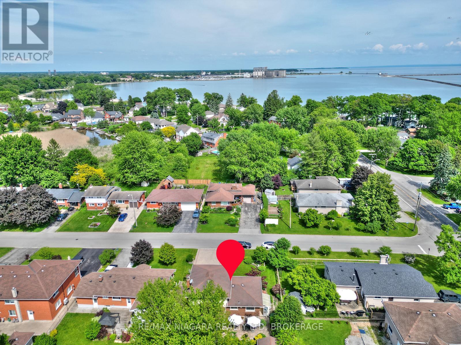 24 Gaspare Drive, Port Colborne (878 - Sugarloaf), Ontario  L3K 2V2 - Photo 45 - X12016959