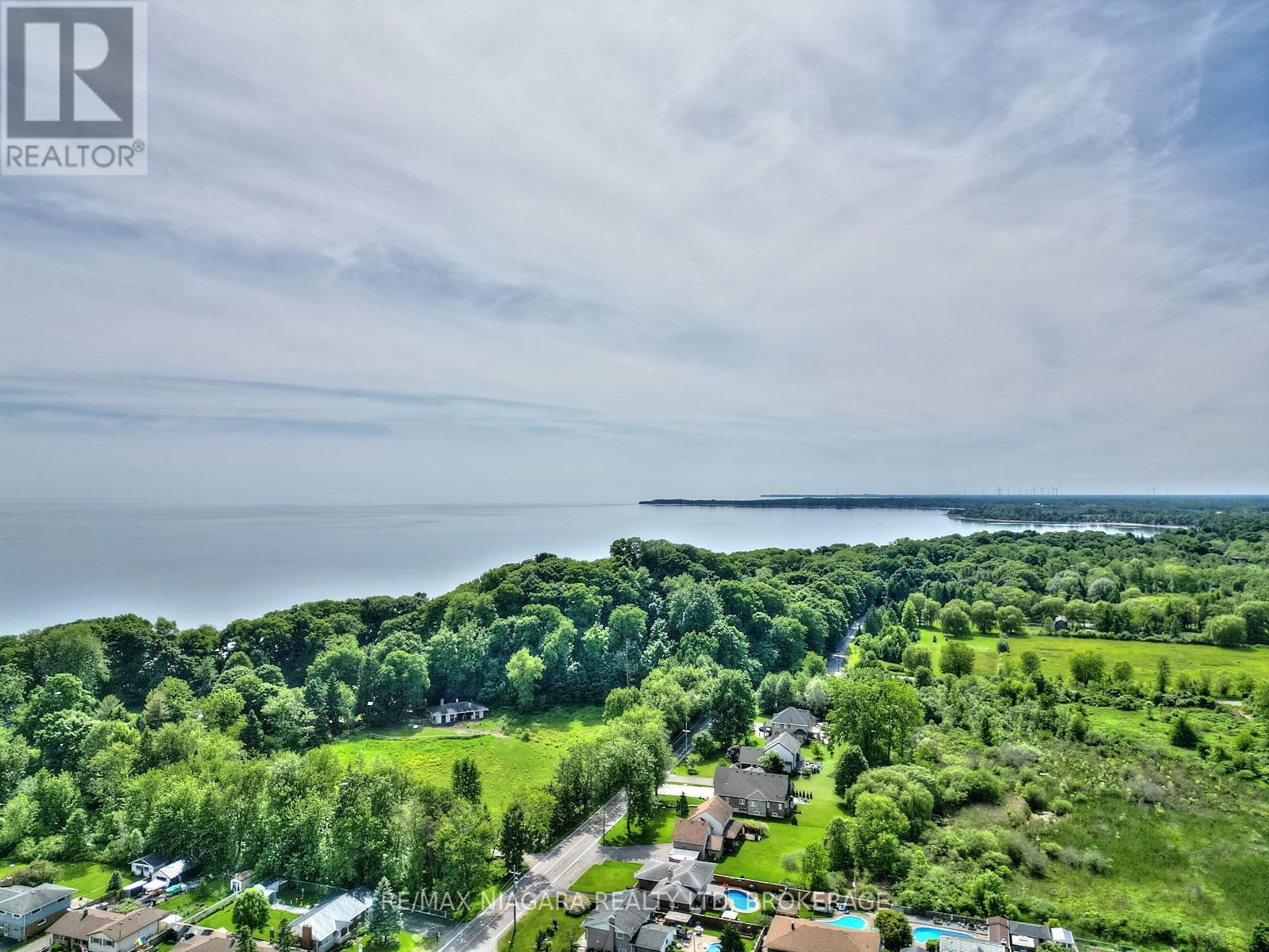 24 Gaspare Drive, Port Colborne (878 - Sugarloaf), Ontario  L3K 2V2 - Photo 49 - X12016959