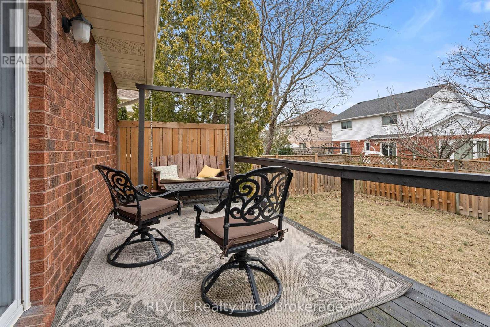 43 Flannery Lane, Thorold (558 - Confederation Heights), Ontario  L2V 4V8 - Photo 36 - X12017034