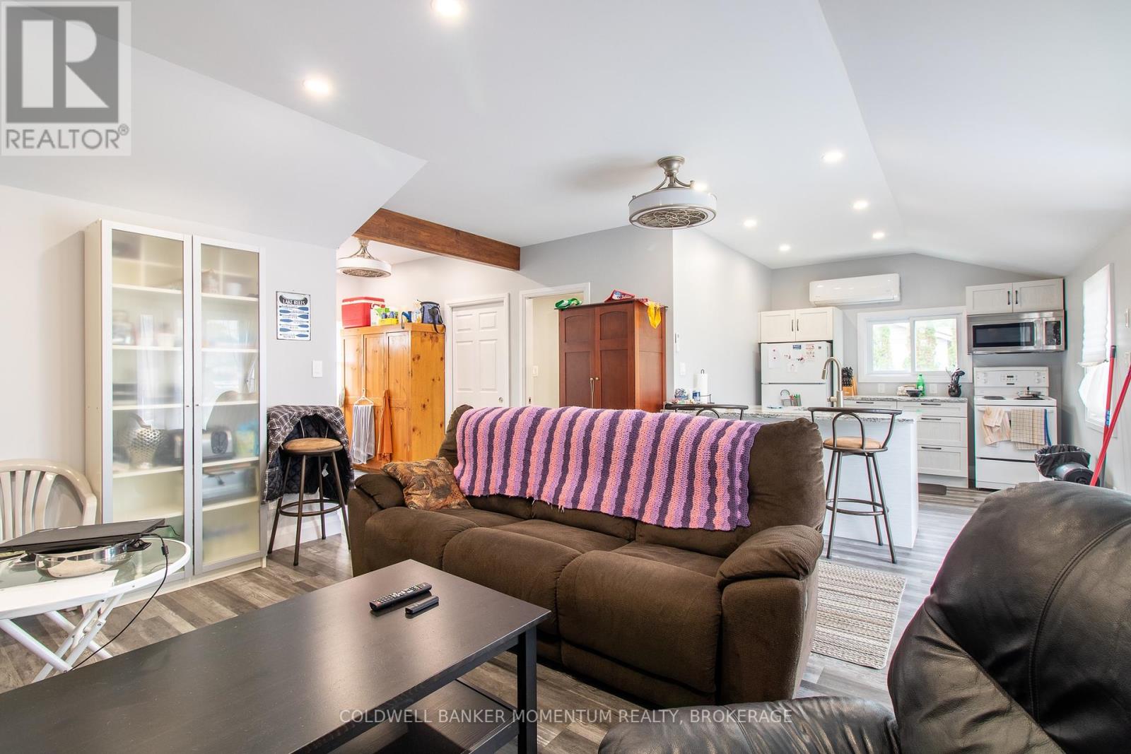 20 Fourth Avenue, Norfolk (Long Point), Ontario  N0E 1M0 - Photo 11 - X11964500