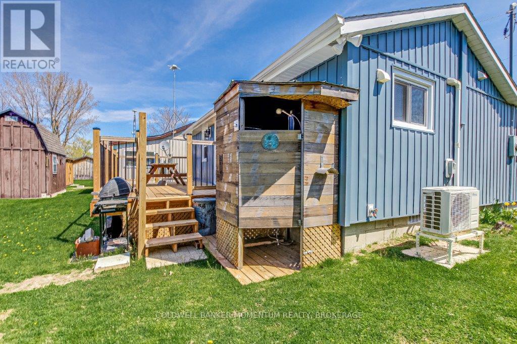 20 Fourth Avenue, Norfolk (Long Point), Ontario  N0E 1M0 - Photo 17 - X11964500