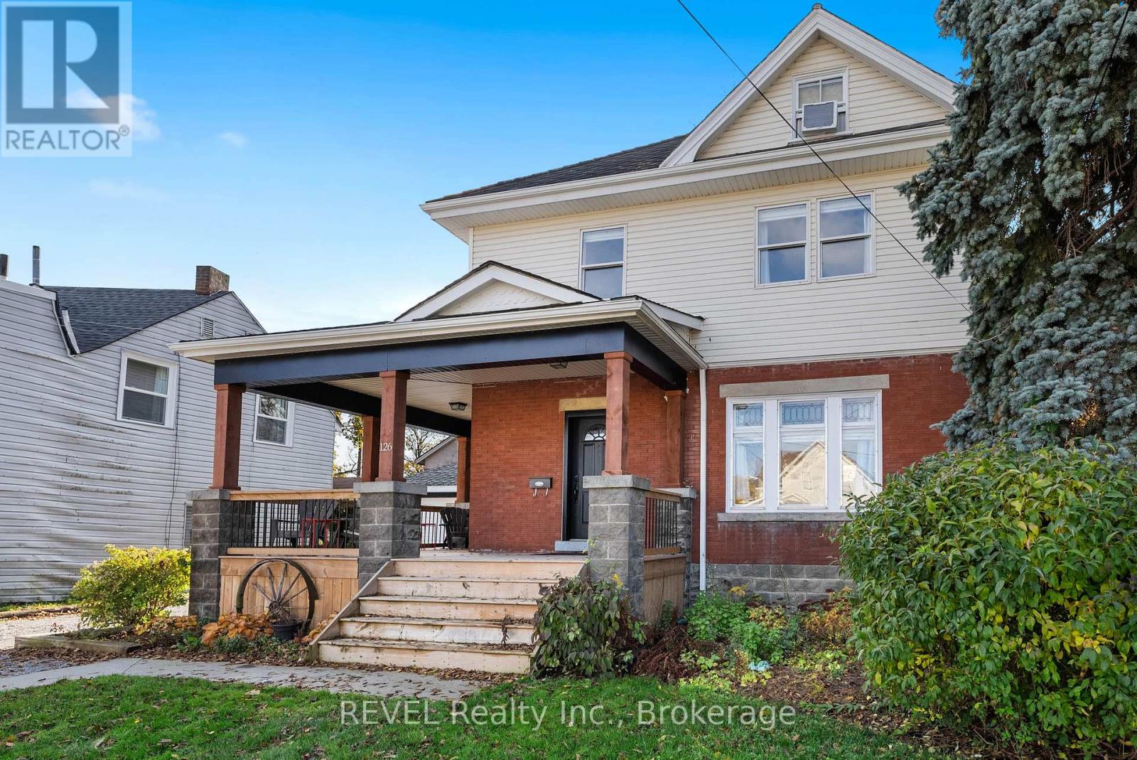 126 Alder Street E, Haldimand (Dunnville), Ontario  N1A 1C7 - Photo 3 - X12019405