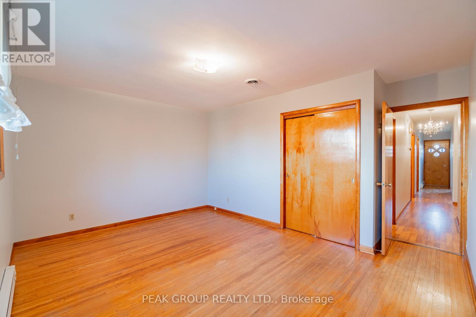 Upper - 248 Bertie Street, Fort Erie (Central), Ontario  L2A 1Z6 - Photo 7 - X12024674