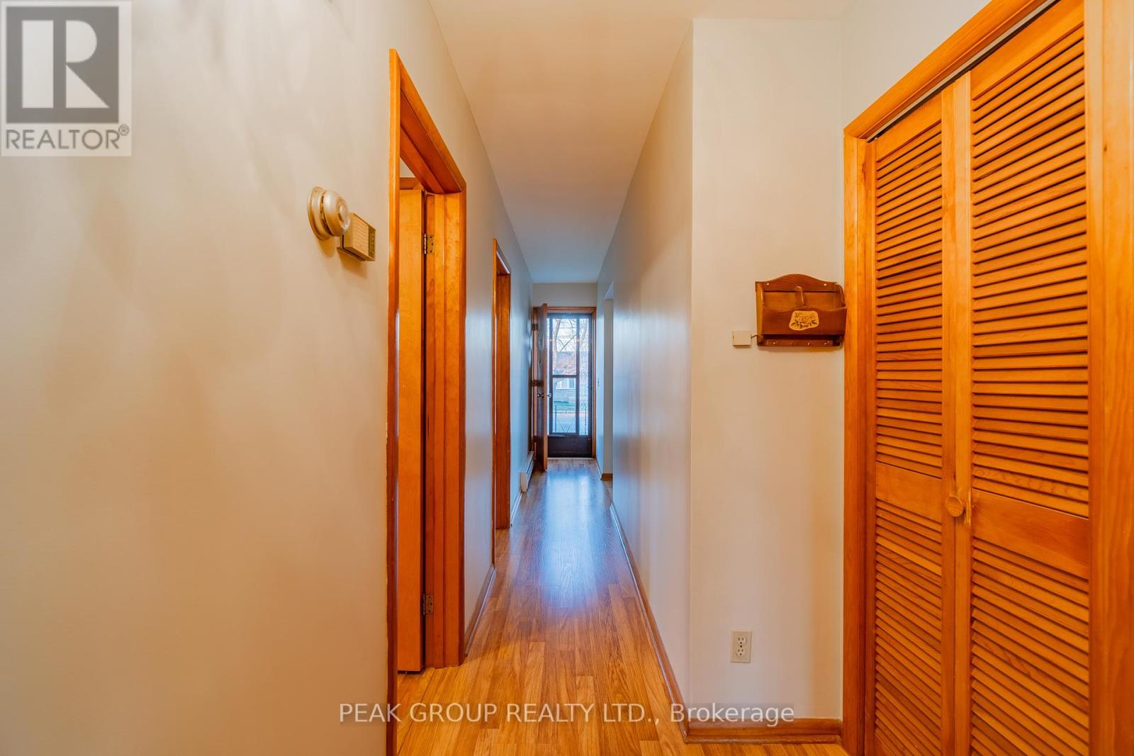Upper - 248 Bertie Street, Fort Erie (Central), Ontario  L2A 1Z6 - Photo 8 - X12024674