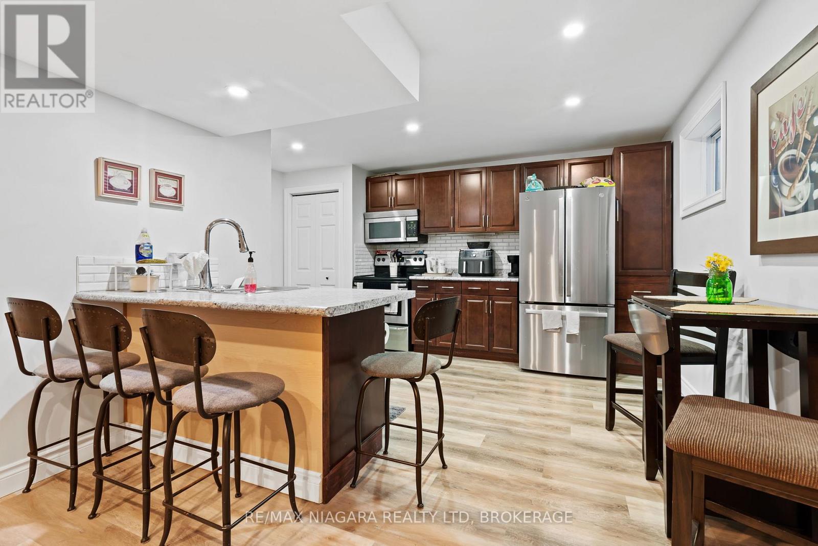 3204 Saint Paul Avenue, Niagara Falls (205 - Church's Lane), Ontario  L2J 2M1 - Photo 24 - X12025857