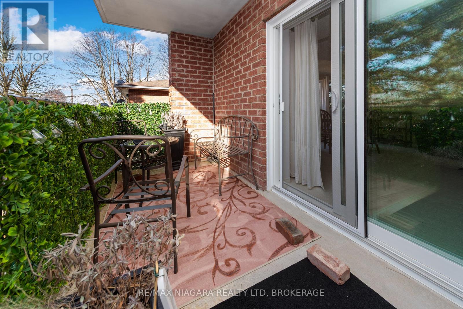 206 - 6704 Thorold Stone Road, Niagara Falls (Morrison), Ontario  L2J 1B3 - Photo 11 - X12028247