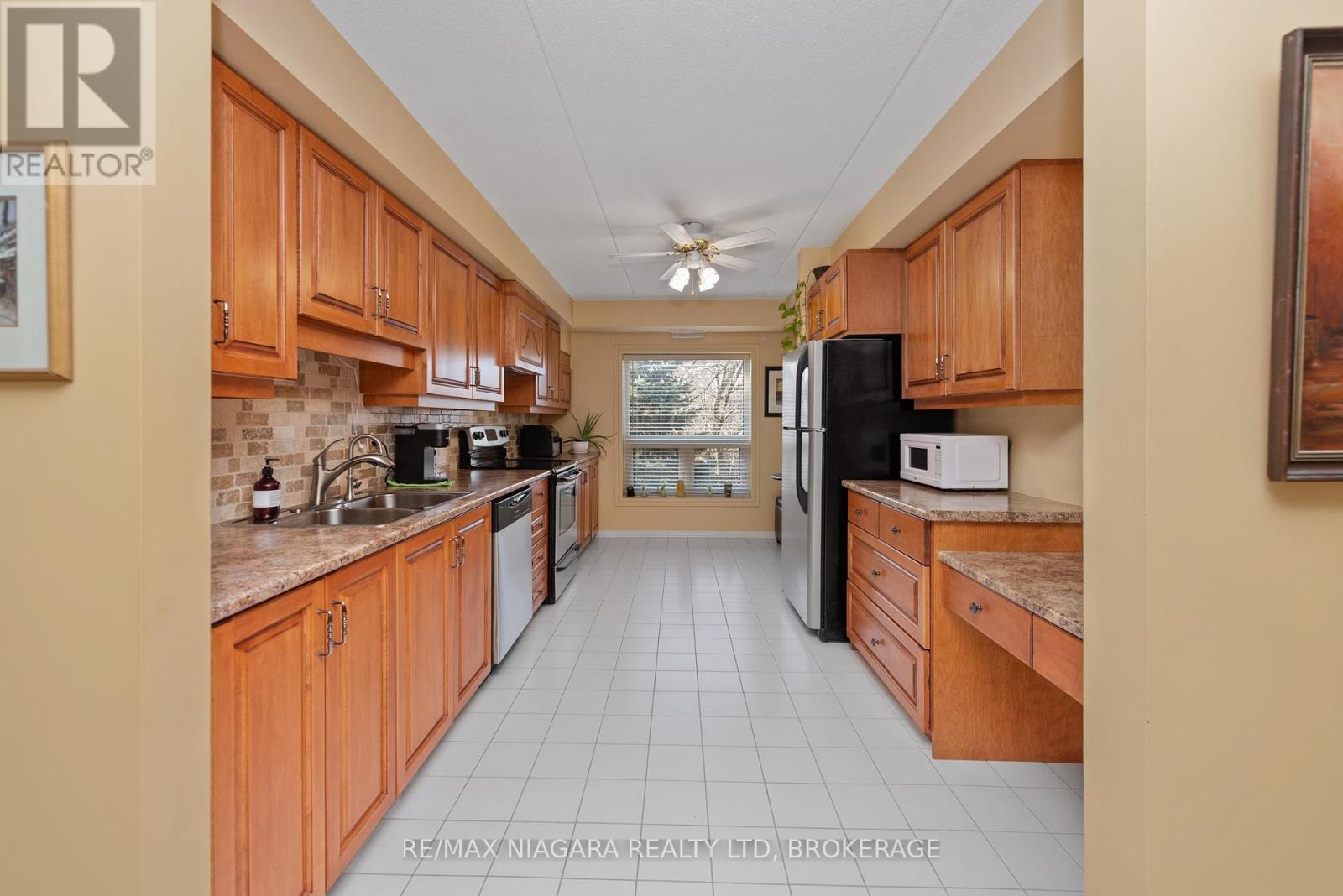 206 - 6704 Thorold Stone Road, Niagara Falls (Morrison), Ontario  L2J 1B3 - Photo 12 - X12028247
