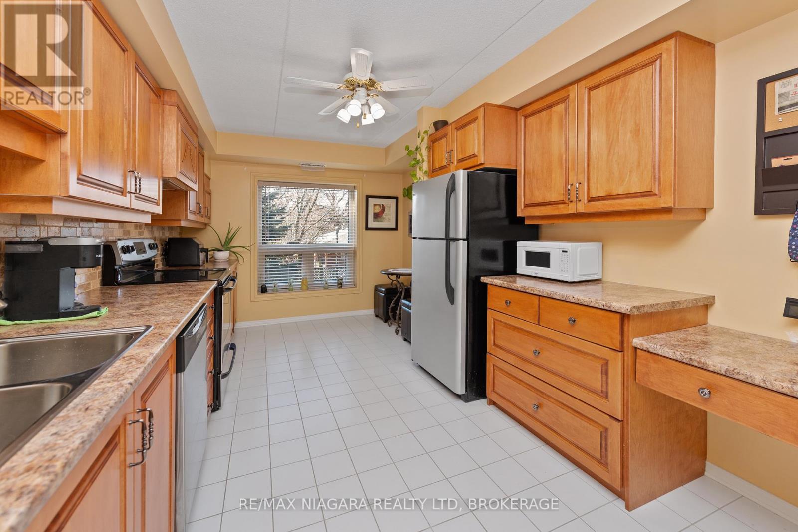 206 - 6704 Thorold Stone Road, Niagara Falls (Morrison), Ontario  L2J 1B3 - Photo 13 - X12028247