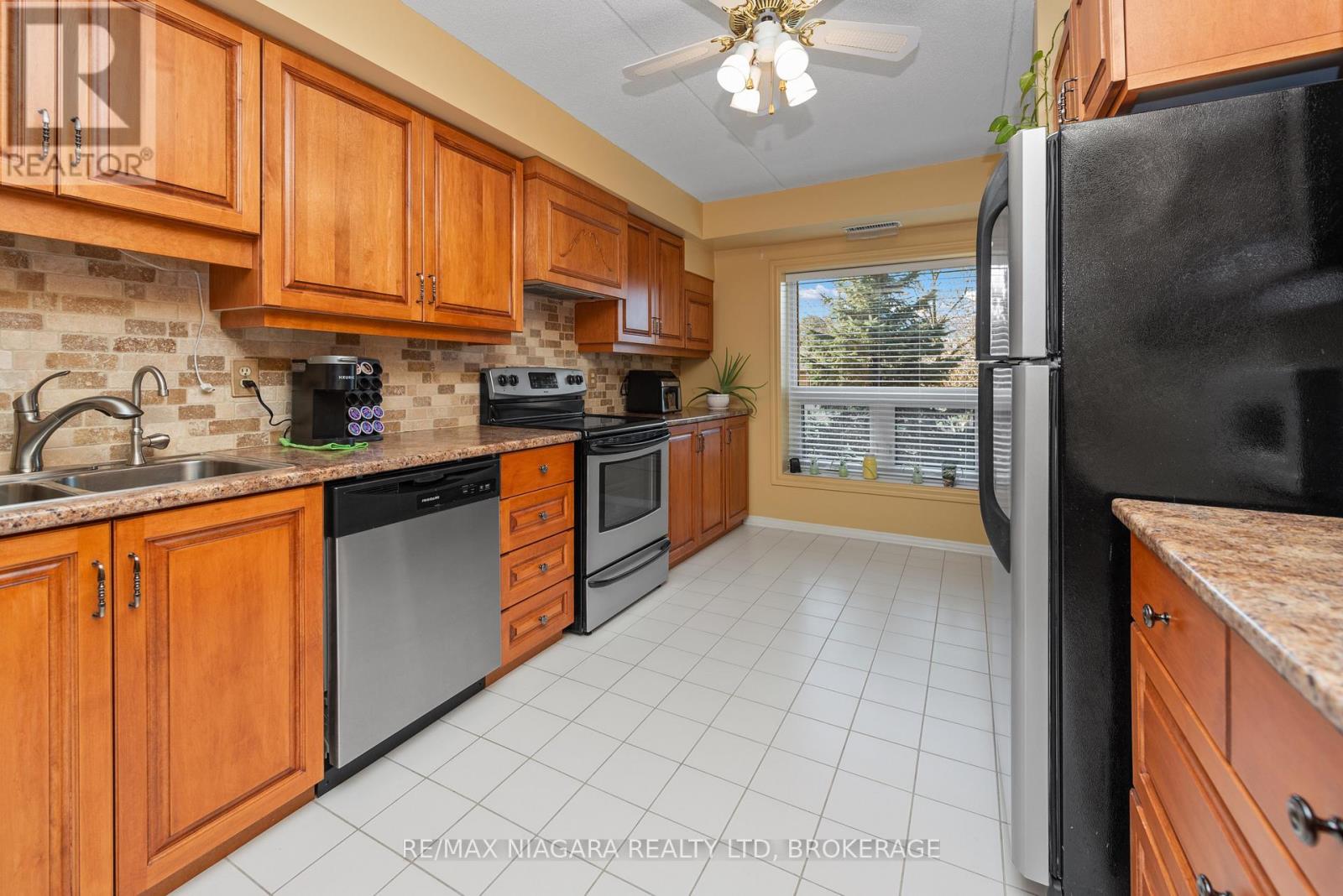 206 - 6704 Thorold Stone Road, Niagara Falls (Morrison), Ontario  L2J 1B3 - Photo 14 - X12028247