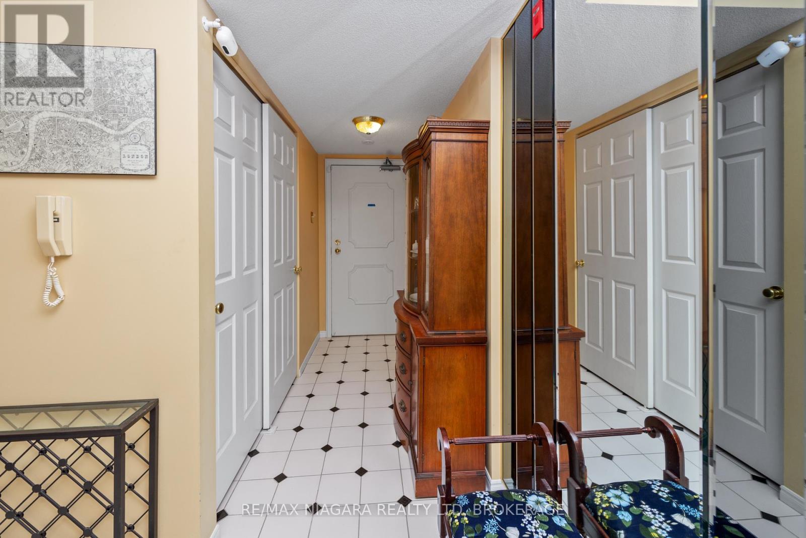 206 - 6704 Thorold Stone Road, Niagara Falls (Morrison), Ontario  L2J 1B3 - Photo 8 - X12028247