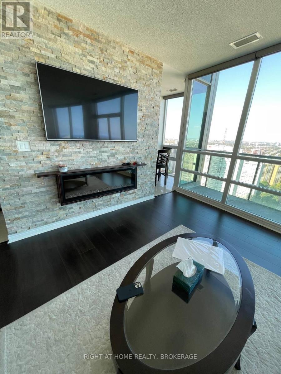Ph101 - 208 Enfield Place, Mississauga (City Centre), Ontario  L5B 0G8 - Photo 15 - W12029054
