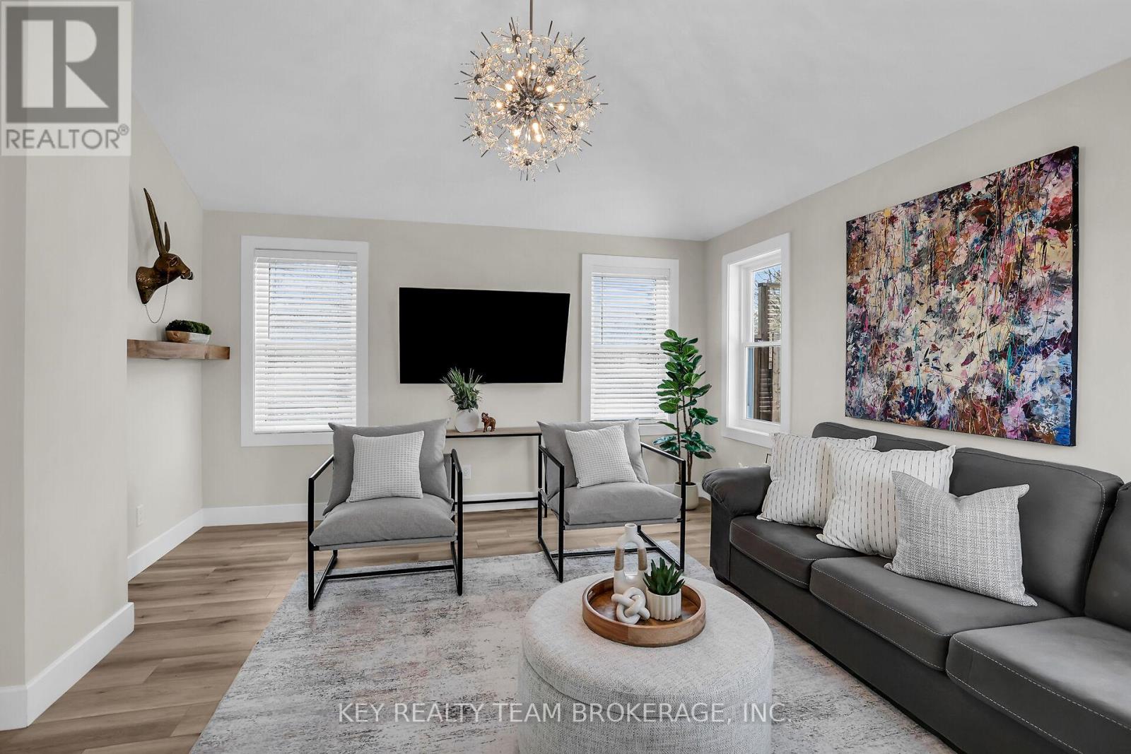 13 Marsdale Drive, St. Catharines (Glendale/glenridge), Ontario  L2T 3S1 - Photo 21 - X12030785