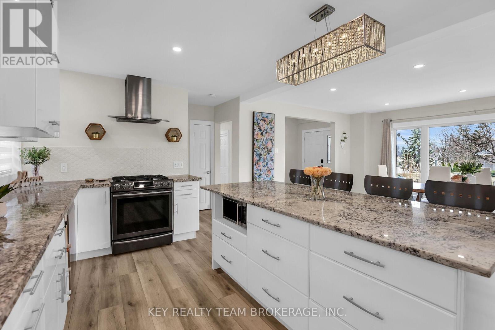 13 Marsdale Drive, St. Catharines (Glendale/glenridge), Ontario  L2T 3S1 - Photo 24 - X12030785