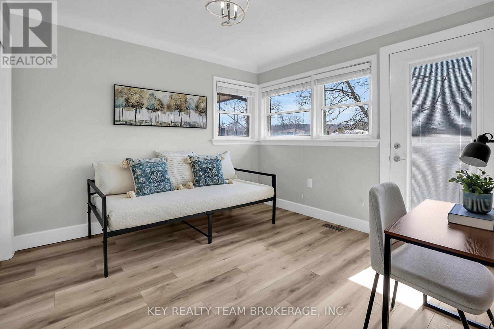 13 Marsdale Drive, St. Catharines (Glendale/glenridge), Ontario  L2T 3S1 - Photo 28 - X12030785